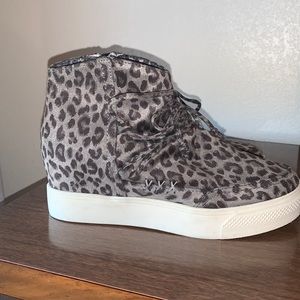 Very G black and gray cheetah print bootie